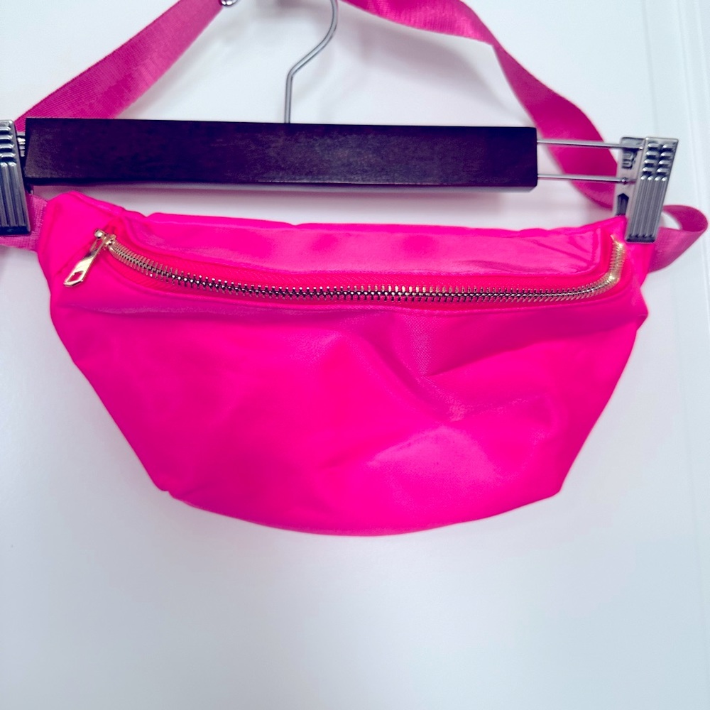 New Fanny pack without tags